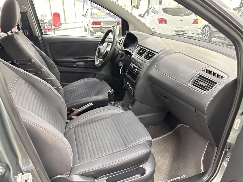 SPACEFOX 1.6 MI SPORTLINE 8V FLEX 4P MANUAL - 2010 - NOVA PETRóPOLIS