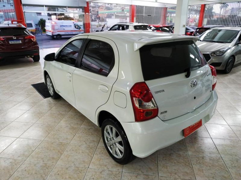ETIOS 1.5 X PLUS 16V FLEX 4P AUTOMÁTICO - 2020 - CAXIAS DO SUL