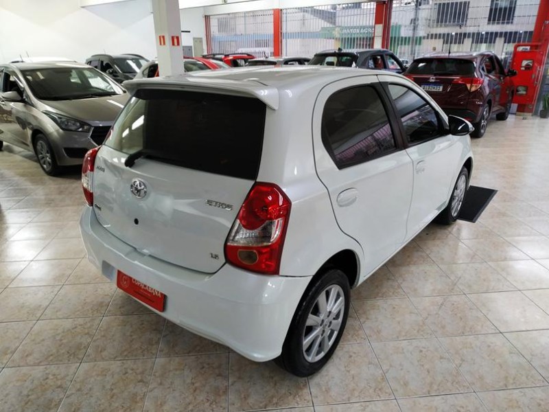 ETIOS 1.5 X PLUS 16V FLEX 4P AUTOMÁTICO - 2020 - CAXIAS DO SUL