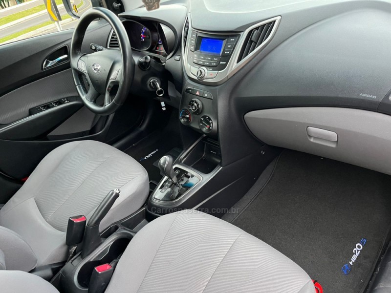HB20S 1.6 COMFORT PLUS 16V FLEX 4P AUTOMÁTICO - 2015 - DOIS IRMãOS