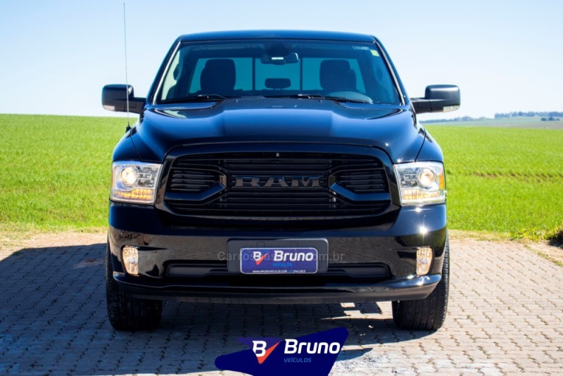 CLASSIC 5.7 V8 GASOLINA LARAMIE NIGHT EDITION CD 4X4 AUTOMÁTICO - 2023 - PALMEIRA DAS MISSõES