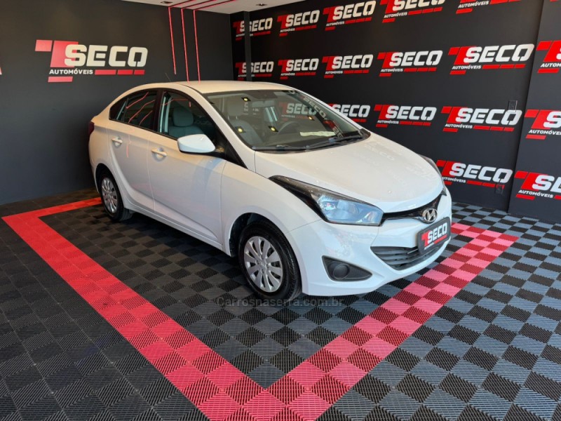 HB20S 1.6 COMFORT PLUS 16V FLEX 4P MANUAL - 2015 - PASSO FUNDO