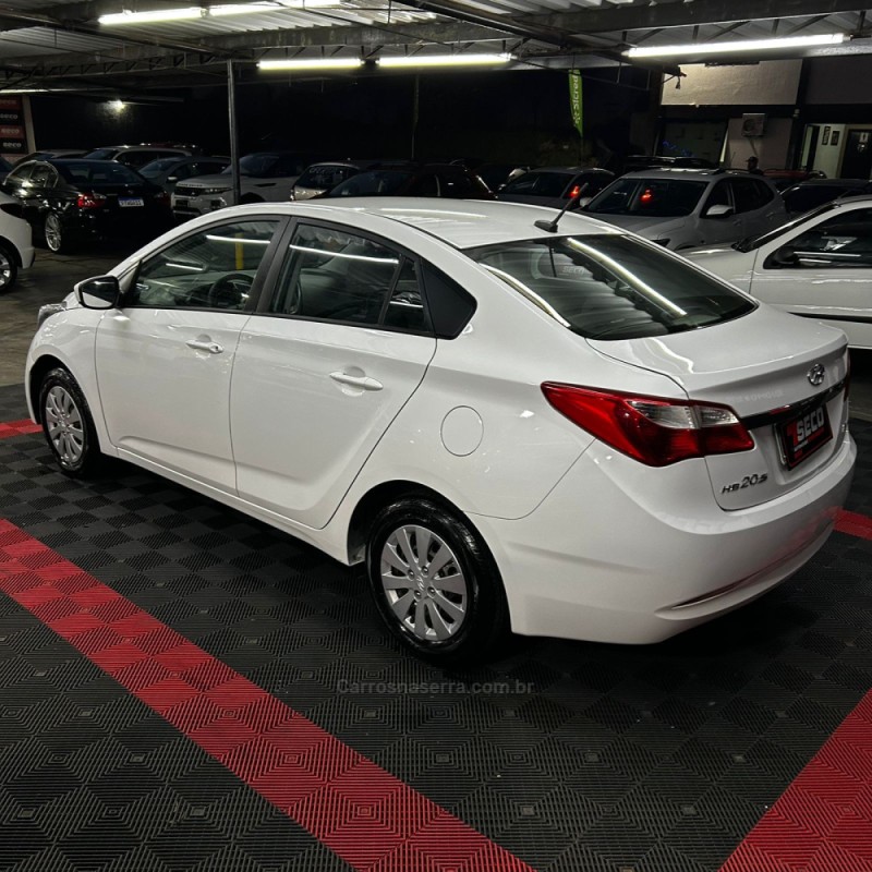 HB20S 1.6 COMFORT PLUS 16V FLEX 4P MANUAL - 2015 - PASSO FUNDO