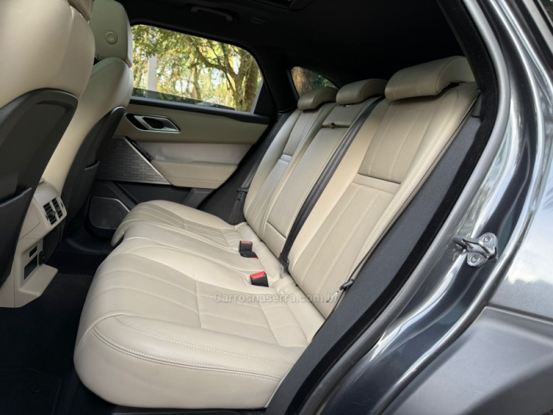 RANGE ROVER VELAR 2.0 P300 GASOLINA R-DYNAMIC SE AUTOMÁTICO - 2020 - DOIS IRMãOS