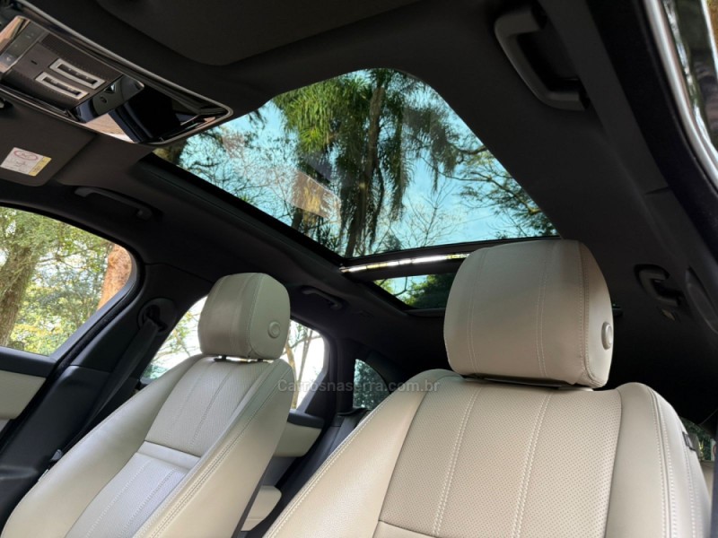 RANGE ROVER VELAR 2.0 P300 GASOLINA R-DYNAMIC SE AUTOMÁTICO - 2020 - DOIS IRMãOS