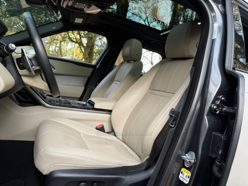 RANGE ROVER VELAR 2.0 P300 GASOLINA R-DYNAMIC SE AUTOMÁTICO - 2020 - DOIS IRMãOS