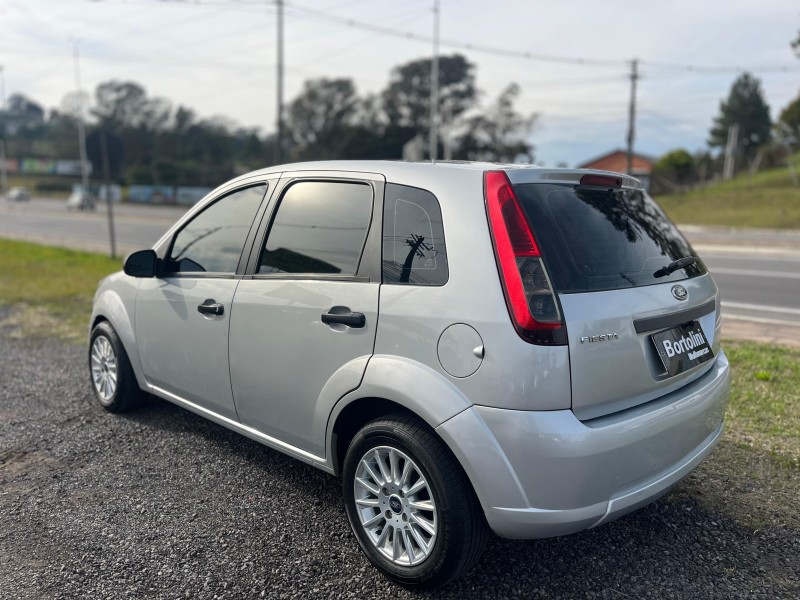 FIESTA 1.0 MPI CLASS 8V FLEX 4P MANUAL - 2011 - FARROUPILHA