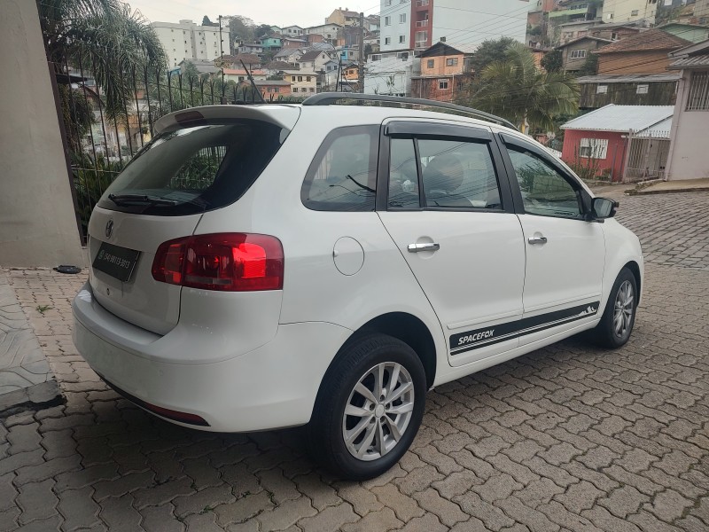 SPACEFOX 1.6 MI 8V FLEX 4P MANUAL - 2014 - CAXIAS DO SUL