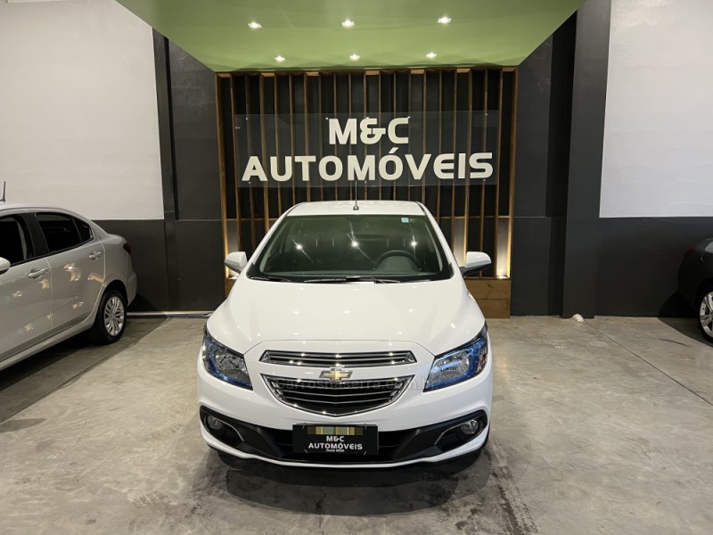 ONIX 1.4 MPFI LT 8V FLEX 4P MANUAL - 2015 - CAXIAS DO SUL