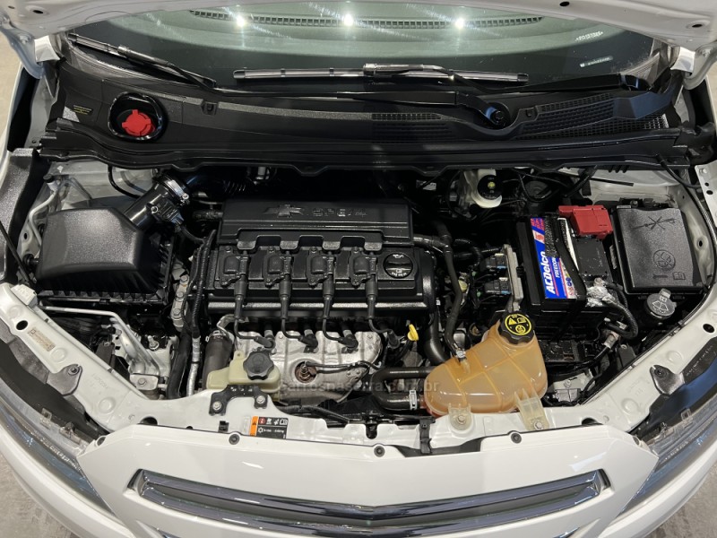 ONIX 1.4 MPFI LT 8V FLEX 4P MANUAL - 2015 - CAXIAS DO SUL