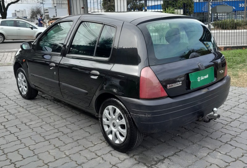 CLIO 1.0 RL 8V GASOLINA 4P MANUAL - 2001 - CAXIAS DO SUL