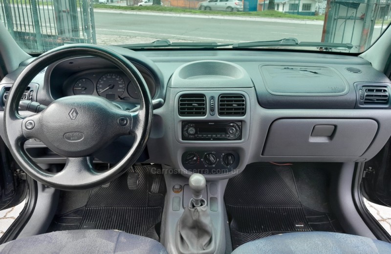 CLIO 1.0 RL 8V GASOLINA 4P MANUAL - 2001 - CAXIAS DO SUL