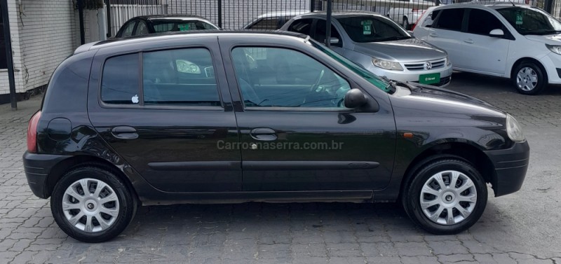 CLIO 1.0 RL 8V GASOLINA 4P MANUAL - 2001 - CAXIAS DO SUL
