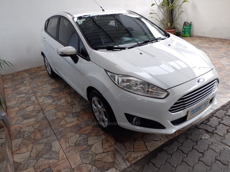 FIESTA 1.6 SE HATCH 16V FLEX 4P MANUAL - 2014 - CAXIAS DO SUL