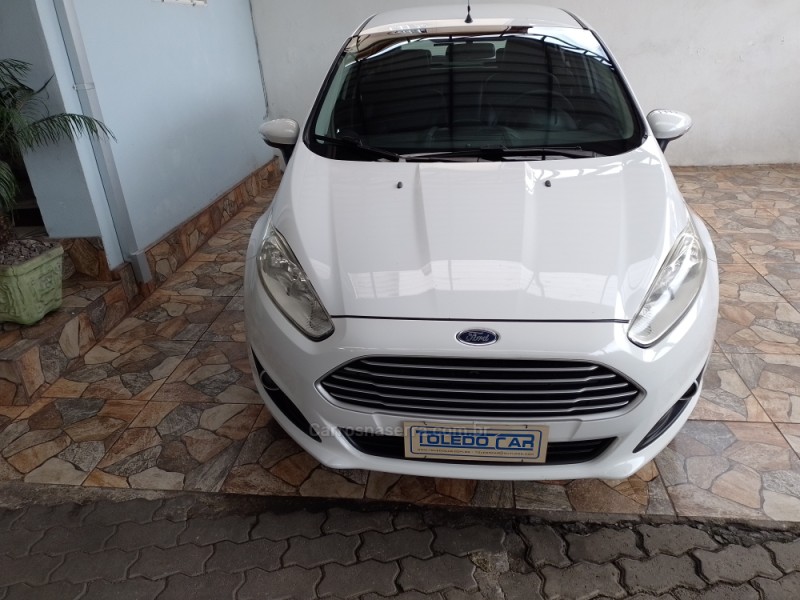 fiesta 1.6 se hatch 16v flex 4p manual 2014 caxias do sul