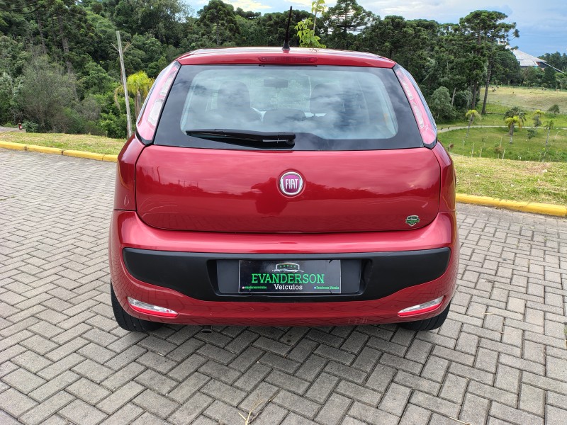 PUNTO 1.4 ATTRACTIVE 8V FLEX 4P MANUAL - 2013 - CAXIAS DO SUL