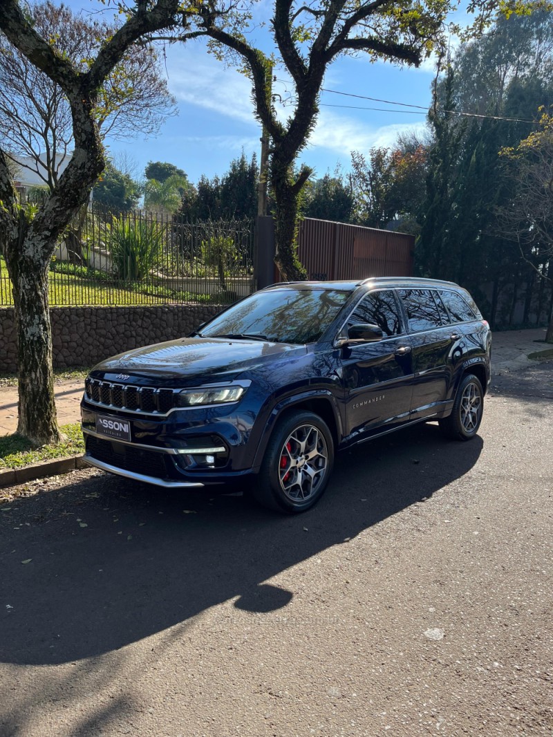 commander 1.3 overland t270 16v 4x2 turbo flex 4p automatico 2022 erechim