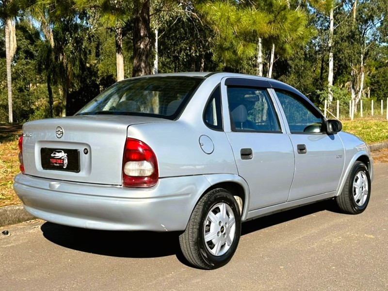 CLASSIC 1.6 MPFI LIFE 8V GASOLINA 4P MANUAL - 2005 - SãO SEBASTIãO DO CAí