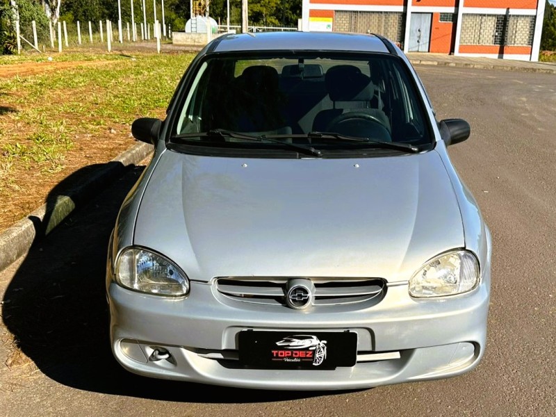 CLASSIC 1.6 MPFI LIFE 8V GASOLINA 4P MANUAL - 2005 - SãO SEBASTIãO DO CAí