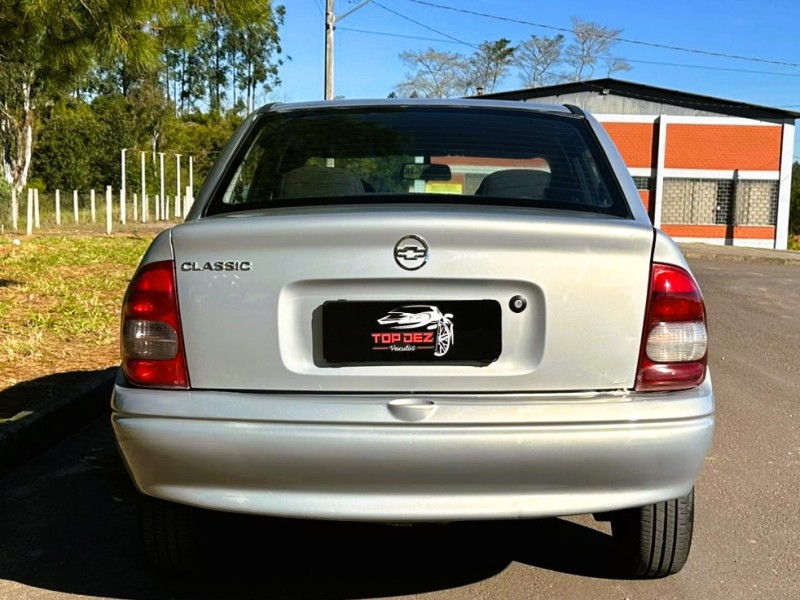 CLASSIC 1.6 MPFI LIFE 8V GASOLINA 4P MANUAL - 2005 - SãO SEBASTIãO DO CAí