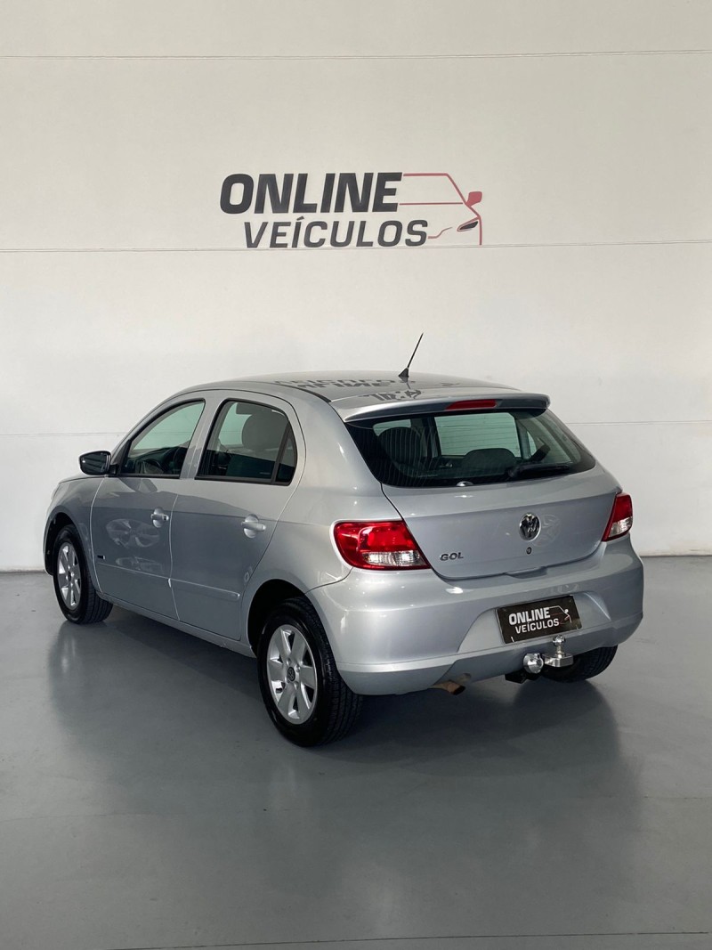 GOL 1.0 MI 8V FLEX 4P MANUAL G.V - 2010 - FARROUPILHA