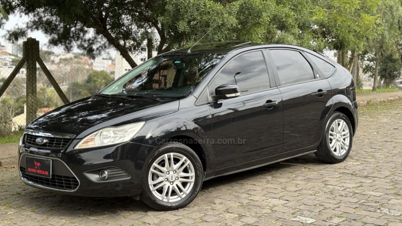 focus 2.0 ghia 16v gasolina 4p automatico 2009 caxias do sul