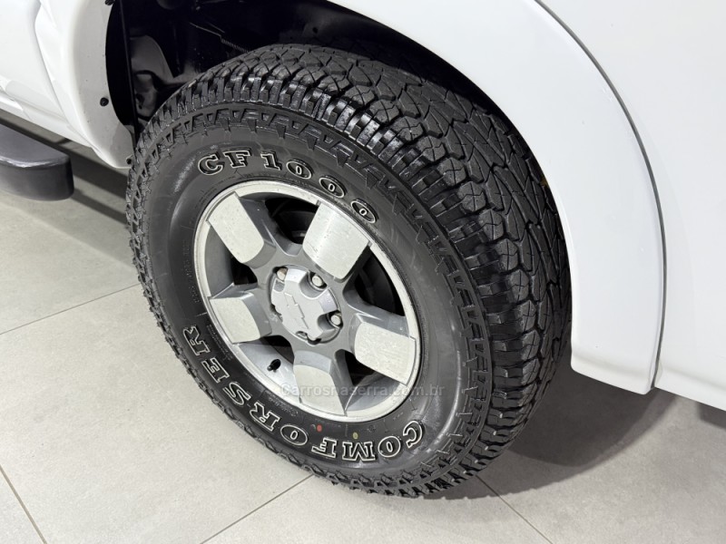 S10 2.4 MPFI EXECUTIVE 4X2 CD 8V FLEX 4P MANUAL - 2009 - SAPIRANGA