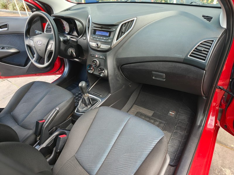 HB20 1.6 COMFORT PLUS 16V FLEX 4P MANUAL - 2013 - FARROUPILHA