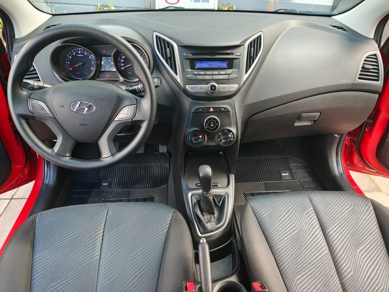 HB20 1.6 COMFORT PLUS 16V FLEX 4P MANUAL - 2013 - FARROUPILHA