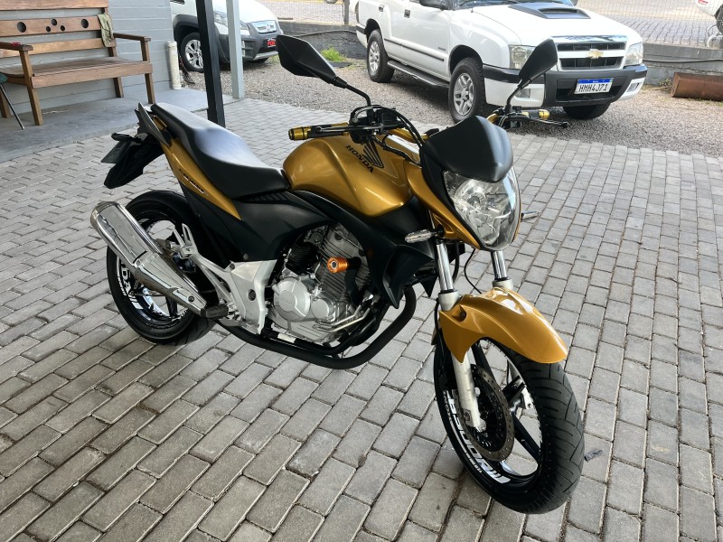 CB 300R  - 2010 - CAXIAS DO SUL
