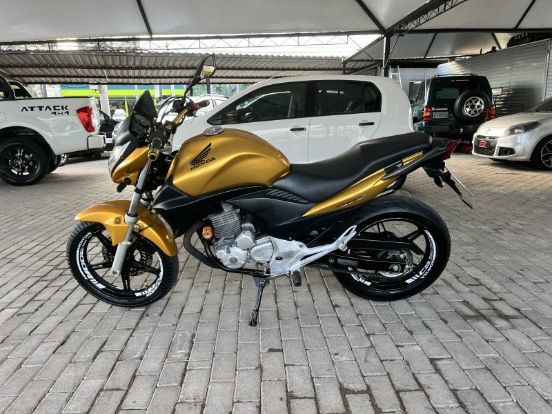 CB 300R  - 2010 - CAXIAS DO SUL