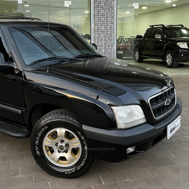 BLAZER 2.4 MPFI COLINA 4X2 8V FLEX 4P MANUAL - 2004 - VACARIA