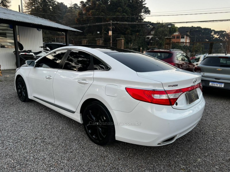 AZERA 3.0 MPFI GLS V6 24V GASOLINA 4P AUTOMÁTICO - 2013 - CANELA