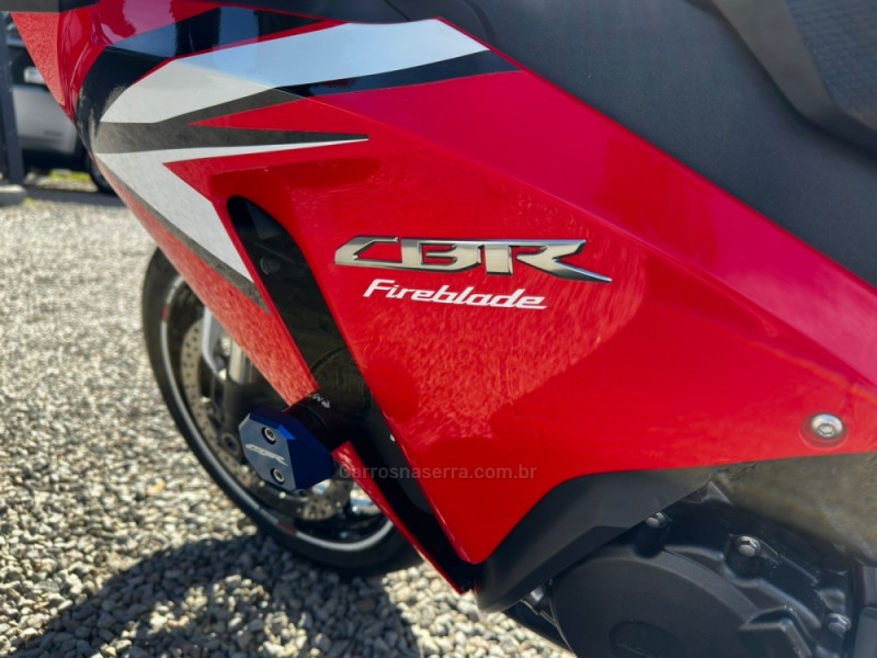 CBR 1000RR FIREBLADE - 2012 - CANELA