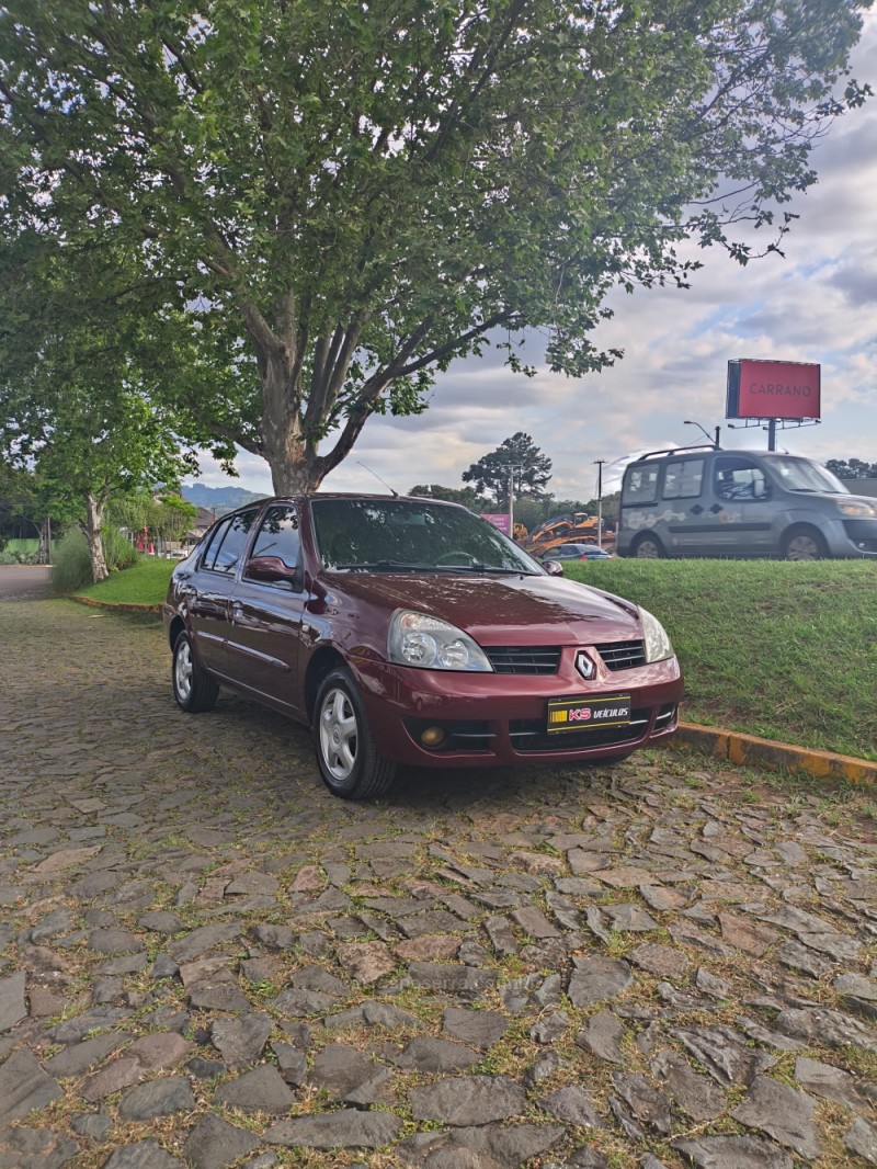 CLIO 1.6 PRIVILÉGE SEDAN 16V FLEX 4P MANUAL - 2008 - DOIS IRMãOS