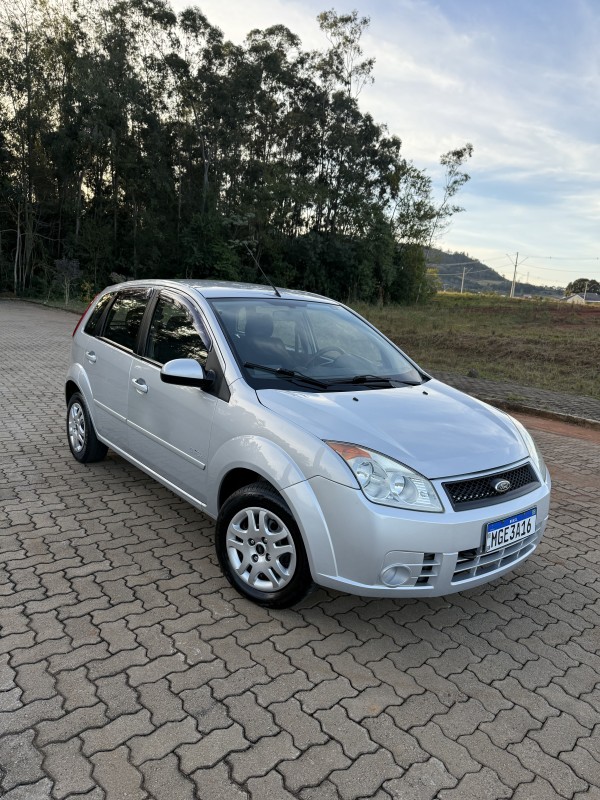 FIESTA 1.6 MPI CLASS HATCH 8V FLEX 4P MANUAL