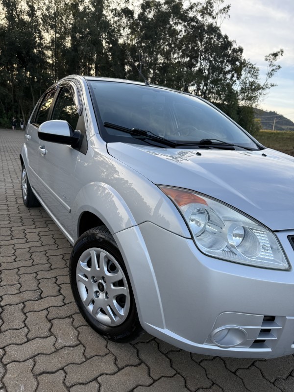 FIESTA 1.6 MPI CLASS HATCH 8V FLEX 4P MANUAL - 2009 - ARROIO DO MEIO