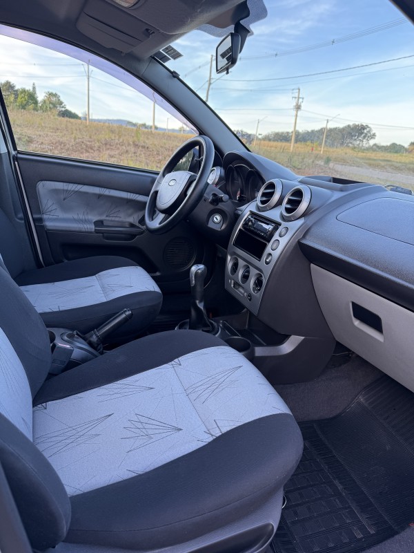 FIESTA 1.6 MPI CLASS HATCH 8V FLEX 4P MANUAL - 2009 - ARROIO DO MEIO