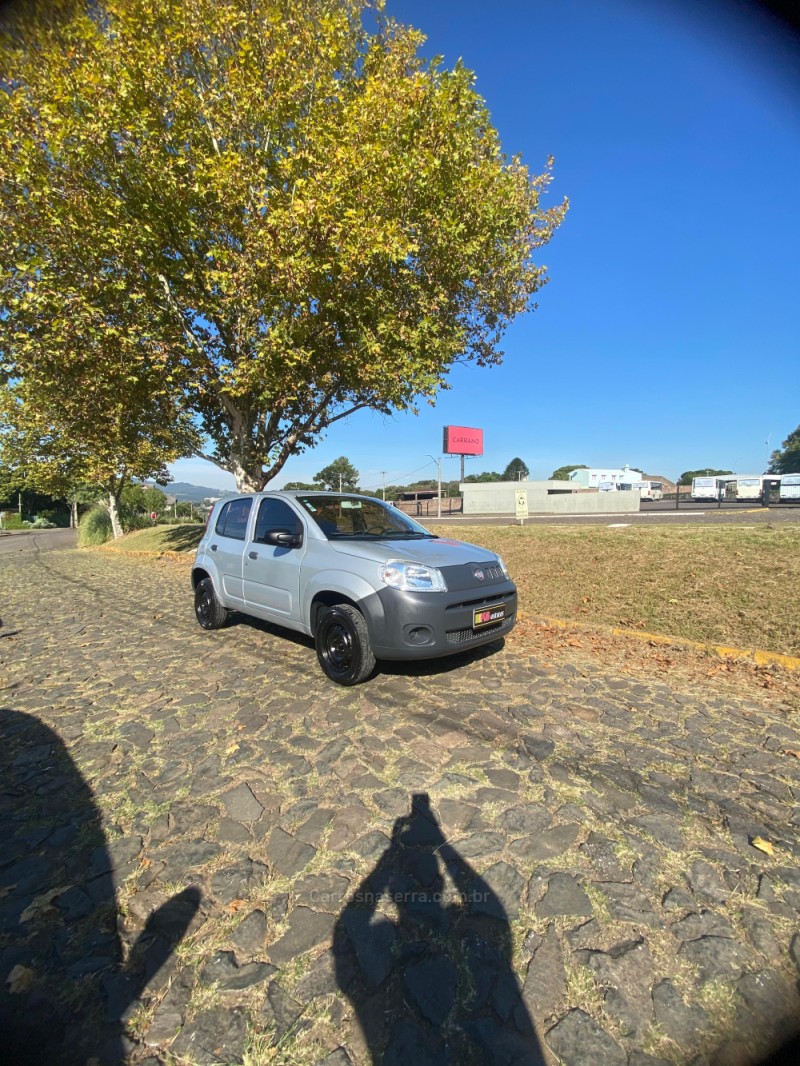 UNO 1.0 EVO VIVACE 8V FLEX 4P MANUAL - 2012 - DOIS IRMãOS