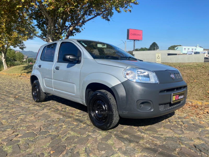 UNO 1.0 EVO VIVACE 8V FLEX 4P MANUAL