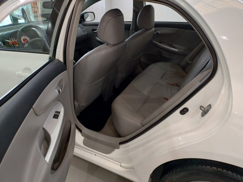 COROLLA 2.0 XEI 16V FLEX 4P AUTOMÁTICO - 2014 - BENTO GONçALVES