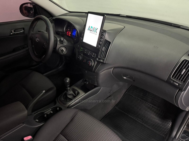 I30 2.0 MPFI GLS 16V GASOLINA 4P MANUAL - 2011 - CAXIAS DO SUL