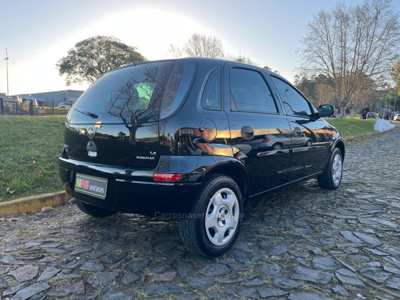 CORSA 1.4 MPFI MAXX 8V FLEX 4P MANUAL - 2012 - DOIS IRMãOS
