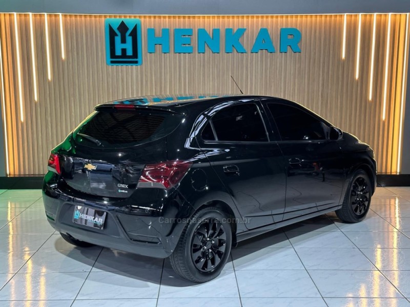 ONIX 1.4 ADVANTAGE 8V FLEX 4P AUTOMÁTICO - 2019 - CAMPO BOM