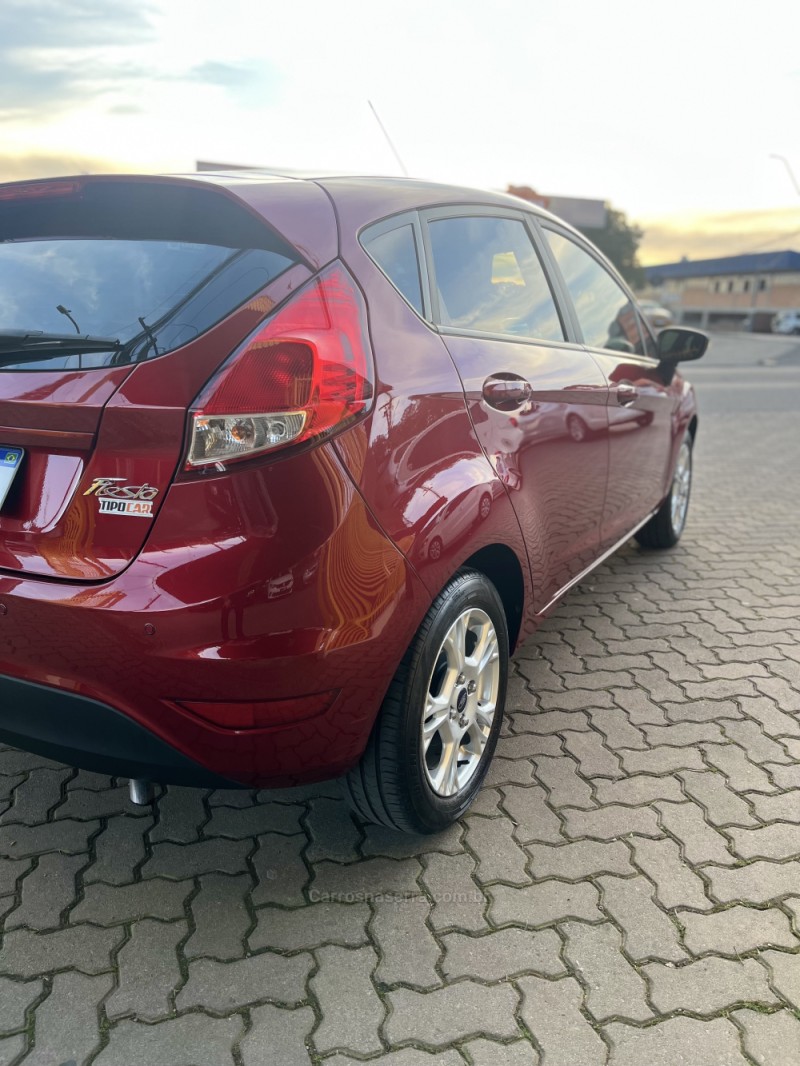 FIESTA 1.6 SE HATCH 16V FLEX 4P MANUAL - 2017 - CAXIAS DO SUL
