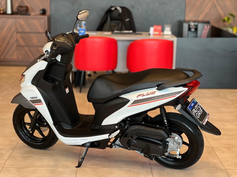 FLUO 125 ABS  - 2024 - CAMPO BOM