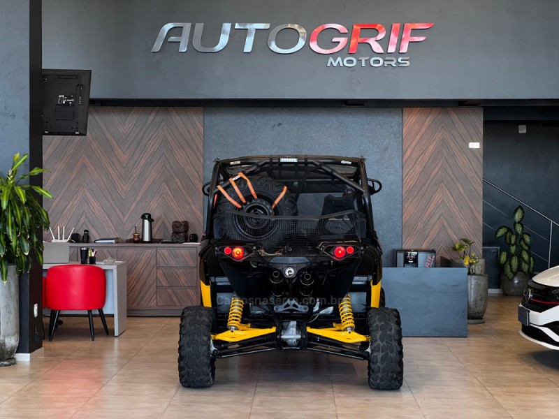 MAVERICK XRS 1000 - 2016 - CAMPO BOM
