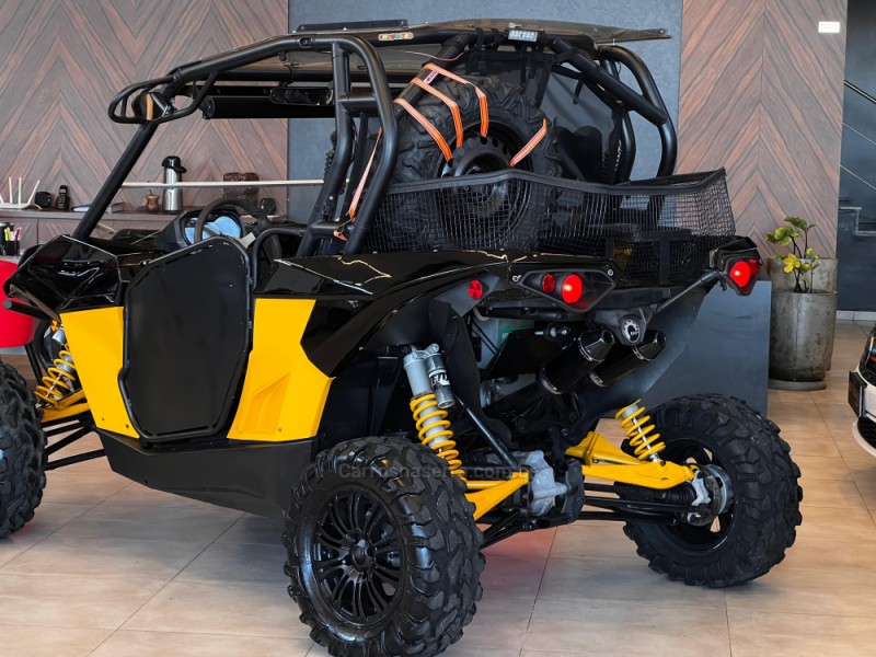 MAVERICK XRS 1000 - 2016 - CAMPO BOM