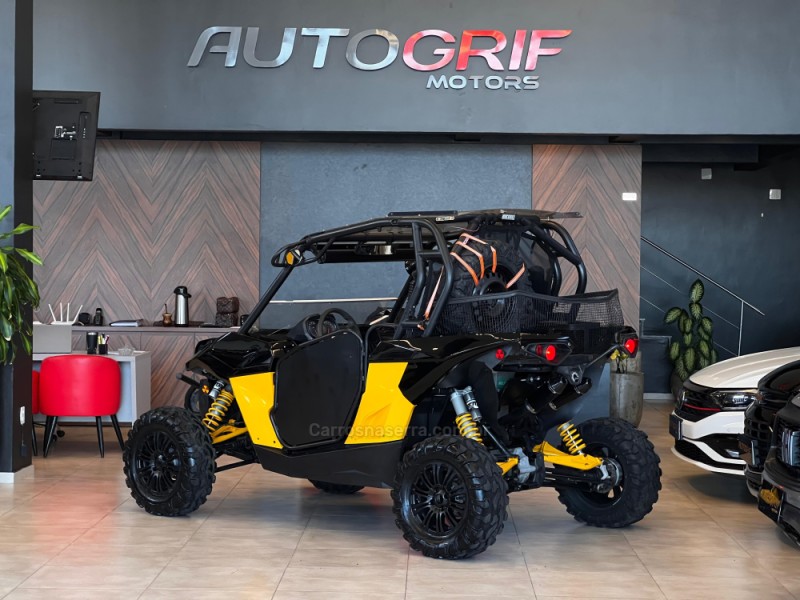 MAVERICK XRS 1000 - 2016 - CAMPO BOM