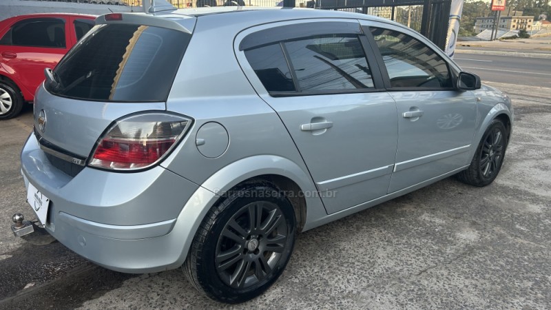 VECTRA 2.0 MPFI GT HATCH 8V FLEX 4P MANUAL - 2008 - GRAVATAí